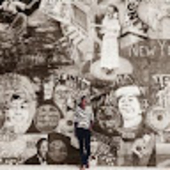 Meet your Posher, Korey - Picture 1 of 1